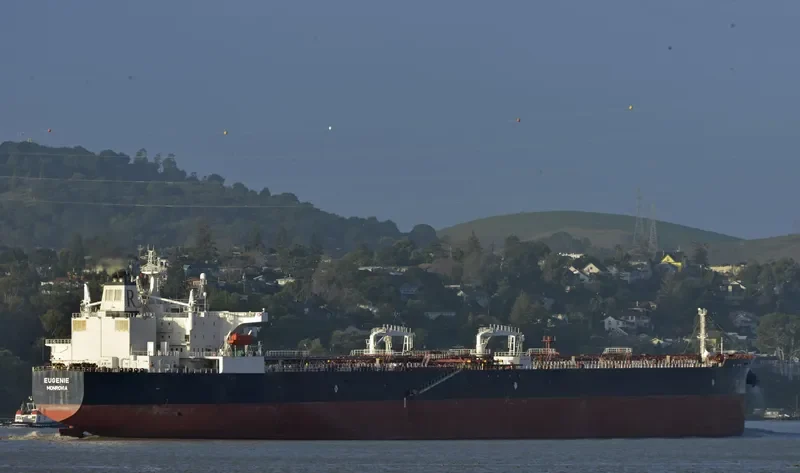 PELICAN STATE Tanker IMO 9408102 photo 8