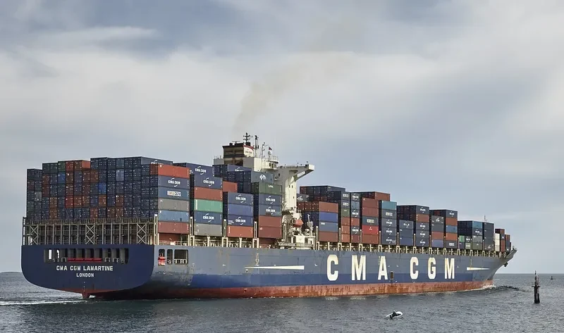 CMA CGM LAMARTINE Container Ship IMO 9409194 photo 4