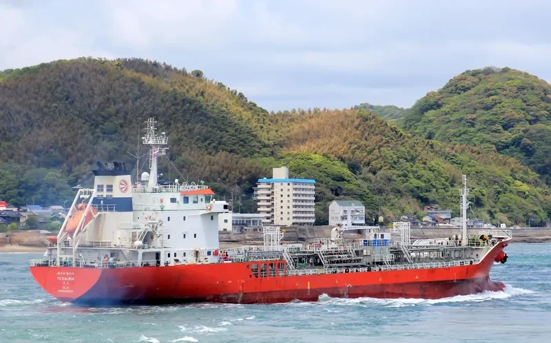 YC KALMIA Tanker IMO 9410105 photo 5
