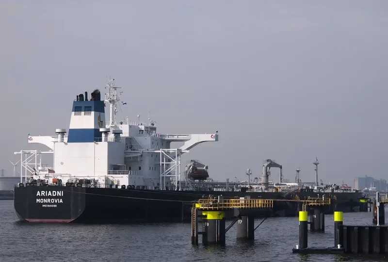 DELTA SKY Tanker IMO 9410181 photo 8