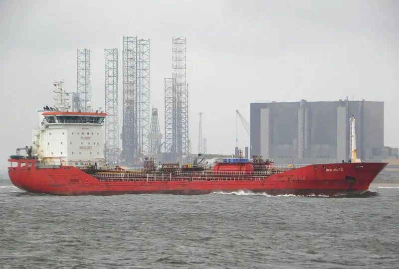 MED ARCTIC Tanker IMO 9410545 photo 8
