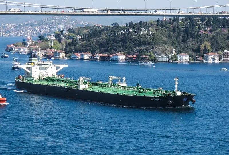 YANNIS P. Tanker IMO 9411343 photo 9
