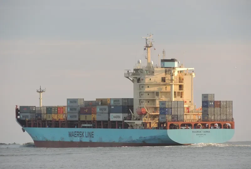 MAERSK VARNA Container Ship IMO 9411379 photo 5