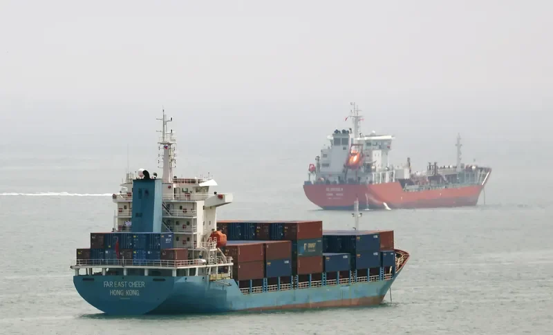 FAR EAST CHEER Container Ship IMO 9413509 photo 9