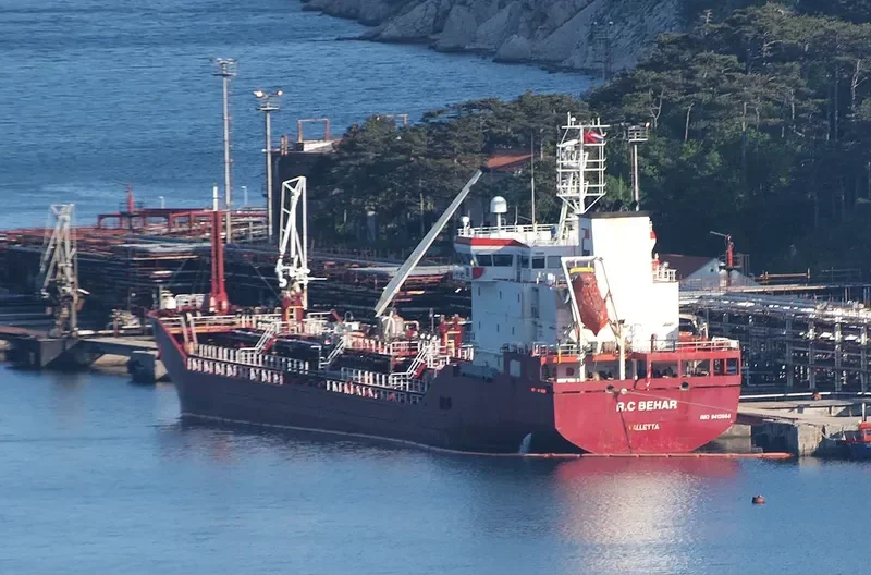 R.C BEHAR Tanker IMO 9413664 photo 8