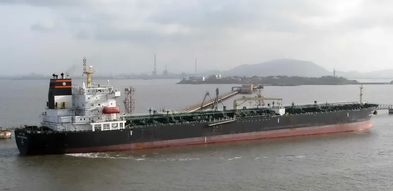 SWARNA BRAHMAPUTRA Tanker IMO 9414814 photo 4