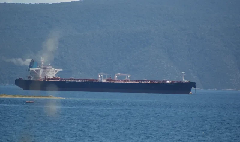 AL AGAILA Tanker IMO 9415404 photo 9