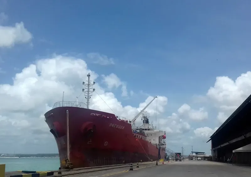 DREGGEN Tanker IMO 9416070 photo 10