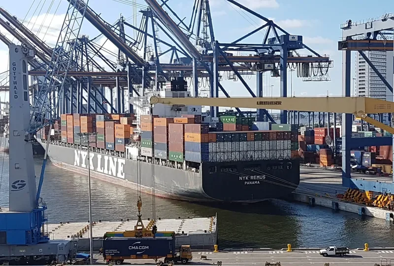 NYK REMUS Container Ship IMO 9416965 photo 7