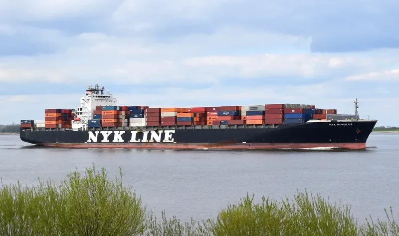 NYK ROMULUS Container Ship IMO 9416989 photo 3