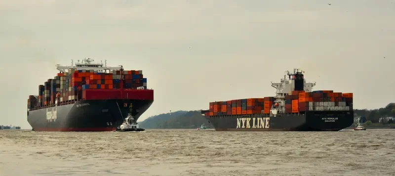 NYK ROMULUS Container Ship IMO 9416989 photo 4