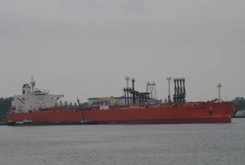 EAGLE KUCHING Tanker IMO 9417000 photo 9