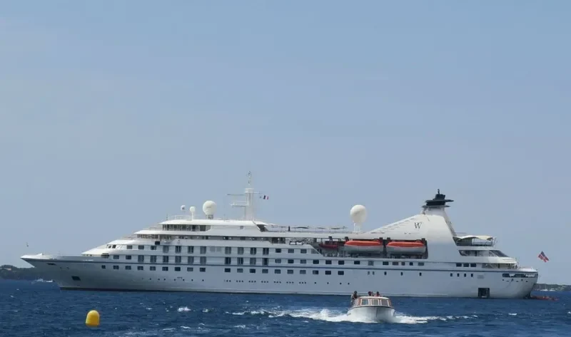 SEABOURN ODYSSEY Passenger Ship IMO 9417086 photo 8