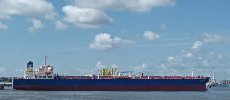 YANG LI HU Tanker IMO 9417177 photo 7