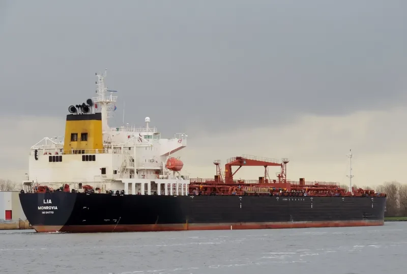 LIA Tanker IMO 9417751 photo 4
