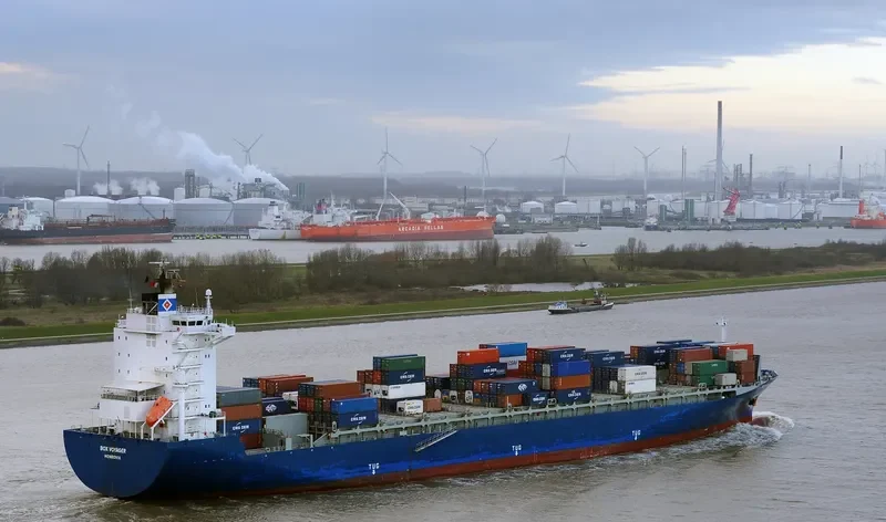 CMA CGM VERACRUZ Container Ship IMO 9418377 photo 5