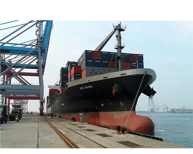 NYK SILVIA Container Ship IMO 9419656 photo 5