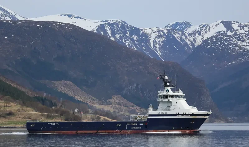 ISLAND CHIEFTAIN Offshore Vessel IMO 9419761 photo 8