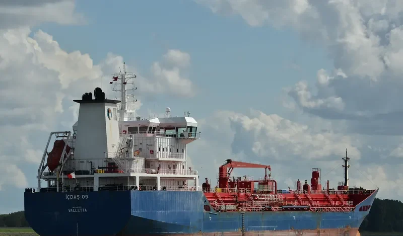 KITIKMEOT W. Tanker IMO 9421219 photo 6