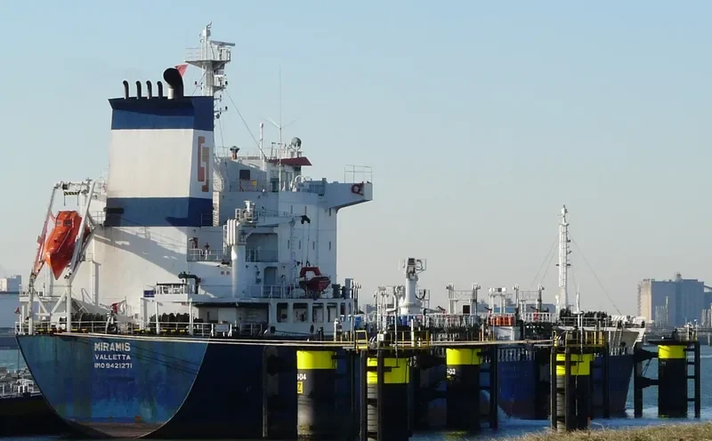 GS FORWARD Tanker IMO 9421271 photo 7
