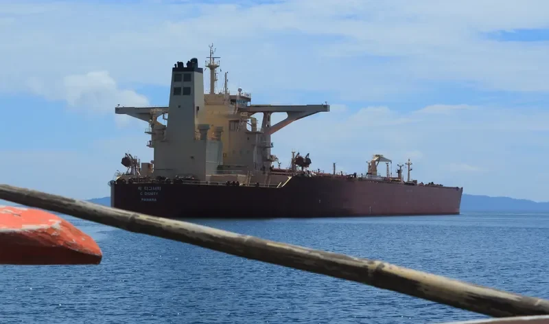 C.DIGNITY Tanker IMO 9421984 photo 2