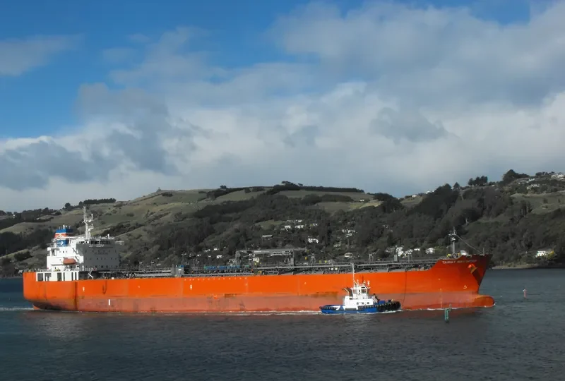 TAMIAT NAVIGATOR Tanker IMO 9422237 photo 2