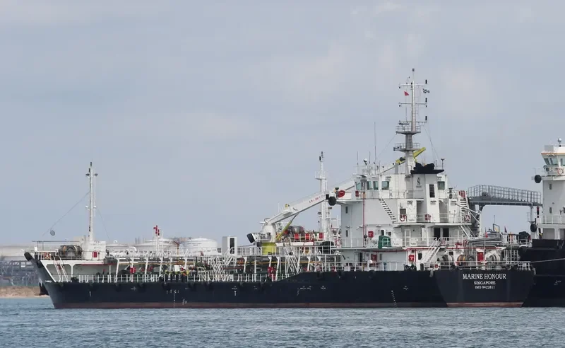 MARINE HONOUR Tanker IMO 9422811 photo 3
