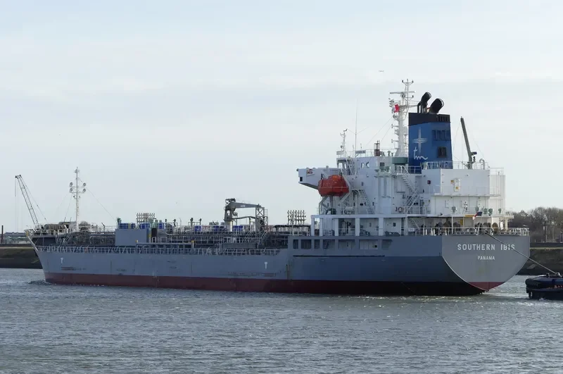 SAEHAN KOSTAR Tanker IMO 9423695 photo 10