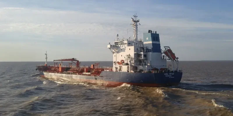 NIDA STAR Tanker IMO 9425227 photo 9