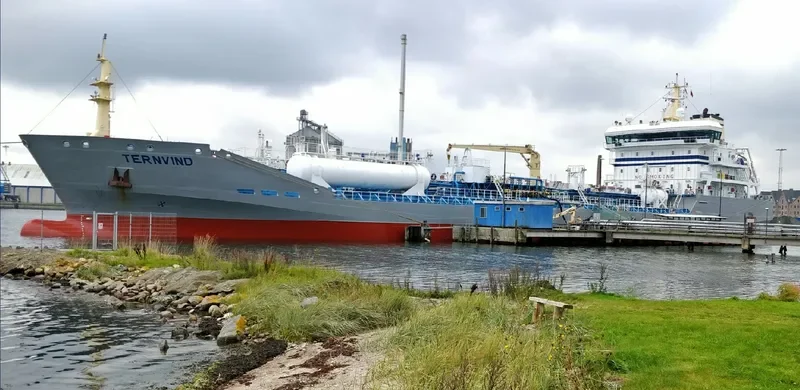 TERNVIND Tanker IMO 9425356 photo 3