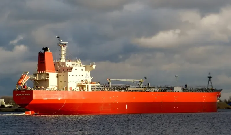 EMERALD EXPRESS Tanker IMO 9425564 photo 5