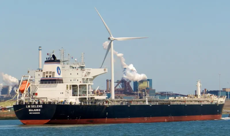 LM SELENE Bulk Carrier IMO 9426025 photo 2