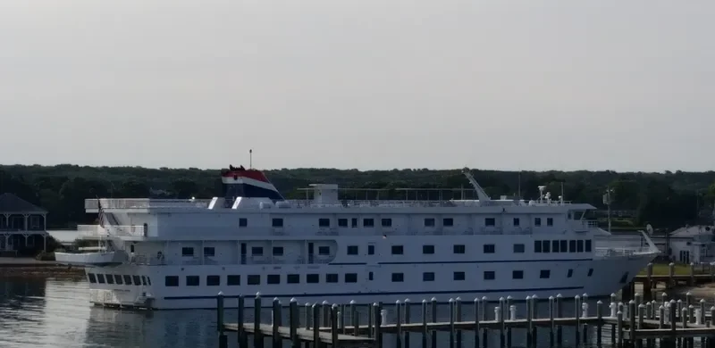 AMERICAN STAR Passenger Ship IMO 9427615 photo 2