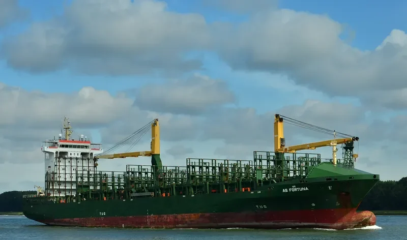 HOBART Container Ship IMO 9428322 photo 9