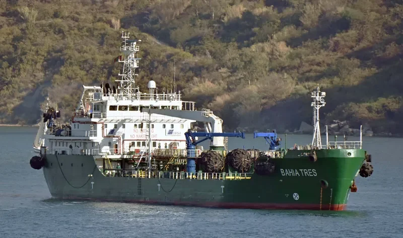 BAHIA TRES Tanker IMO 9428671