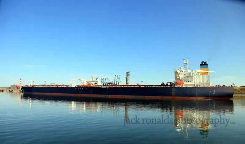 VIOLANDO Tanker IMO 9429285 photo 8