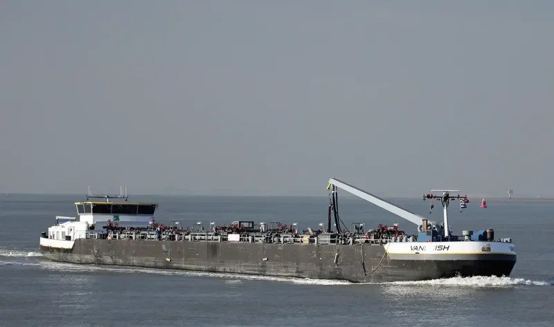 VANQUISH Tanker IMO 9430911 photo 8