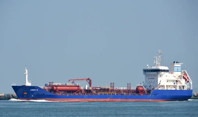 EMEK S Tanker IMO 9433561 photo 2