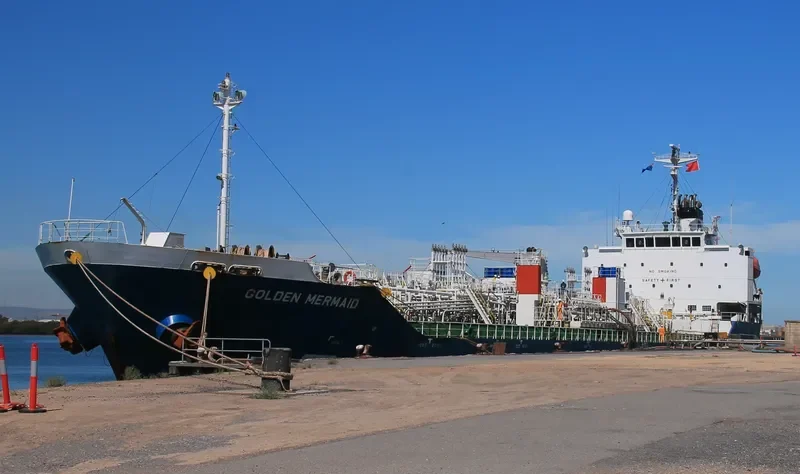 BUSAN HOPE Tanker IMO 9433860 photo 7