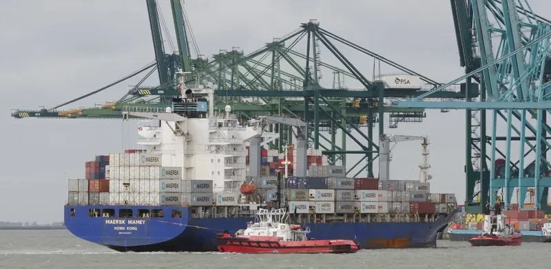 MAERSK NIAMEY Container Ship IMO 9434917 photo 4