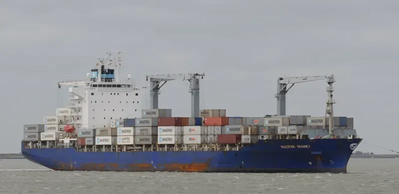 MAERSK NIAMEY Container Ship IMO 9434917 photo 5