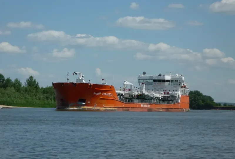 OB RIVER Tanker IMO 9435351 photo 6
