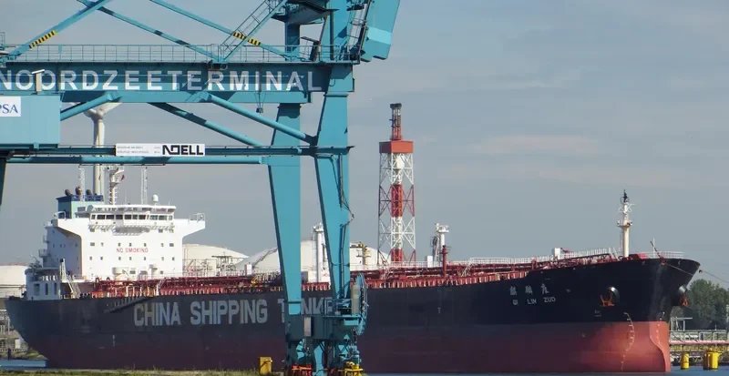 QI LIN ZUO Tanker IMO 9435569 photo 8