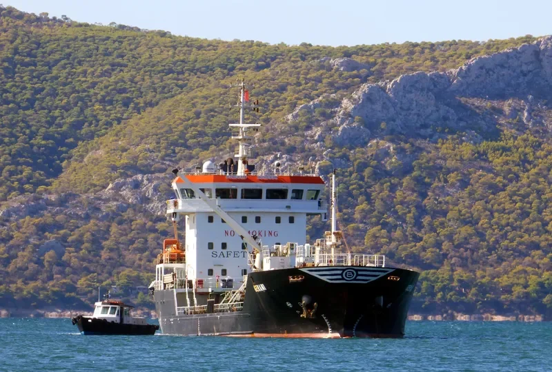 GERANI Tanker IMO 9435832 photo 4