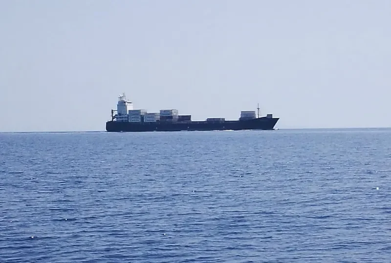 WARNOW BELUGA Container Ship IMO 9437127 photo 4