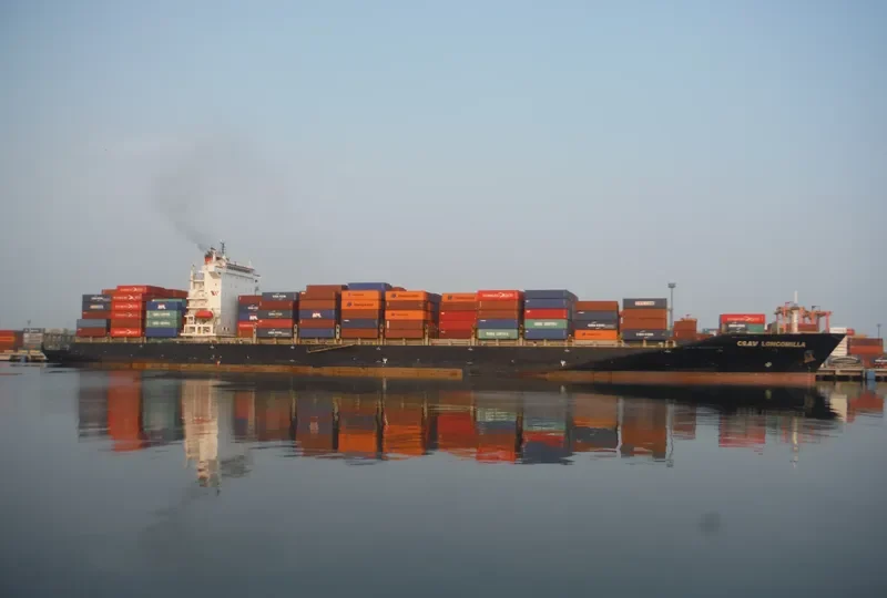 SEASPAN LONCOMILLA Container Ship IMO 9437385 photo 8