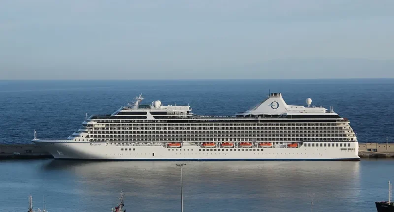RIVIERA Passenger Ship IMO 9438078 photo 7