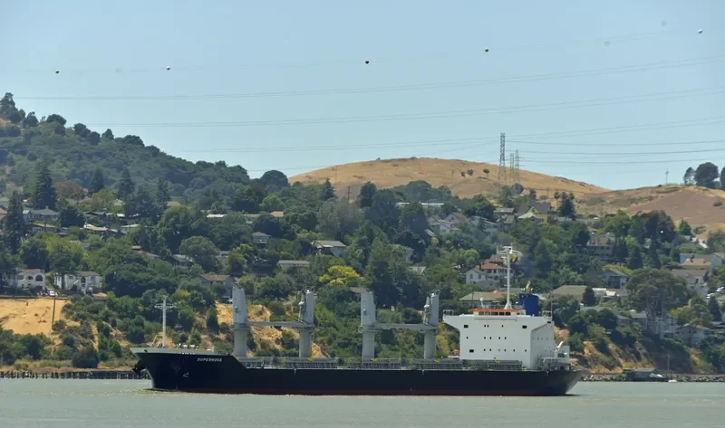 VANDA SUCCESS Tanker IMO 9438303 photo 2