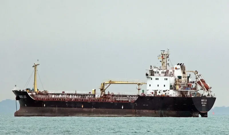 VANDA SUCCESS Tanker IMO 9438303 photo 5