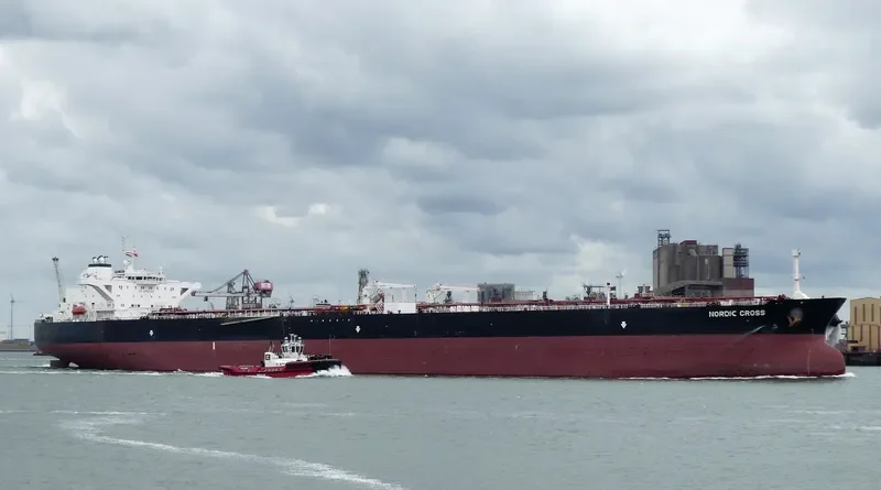 NORDIC CROSS Tanker IMO 9438418 photo 2